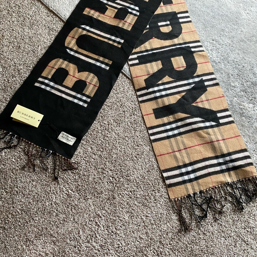 Burberry cashmere scarf